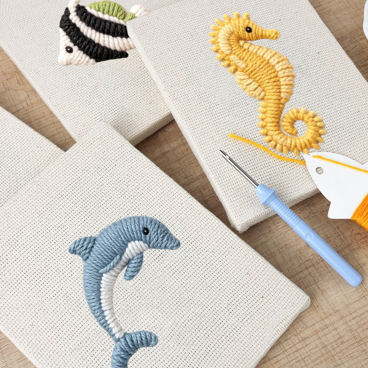 Coffret punch needle 4 pièces Ocean Friends