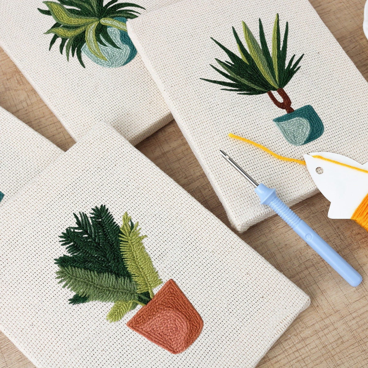 Coffret punch needle 4 pièces Tranquil Plants